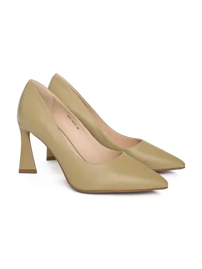 Лодочки цвета хаки на фигурном каблуке